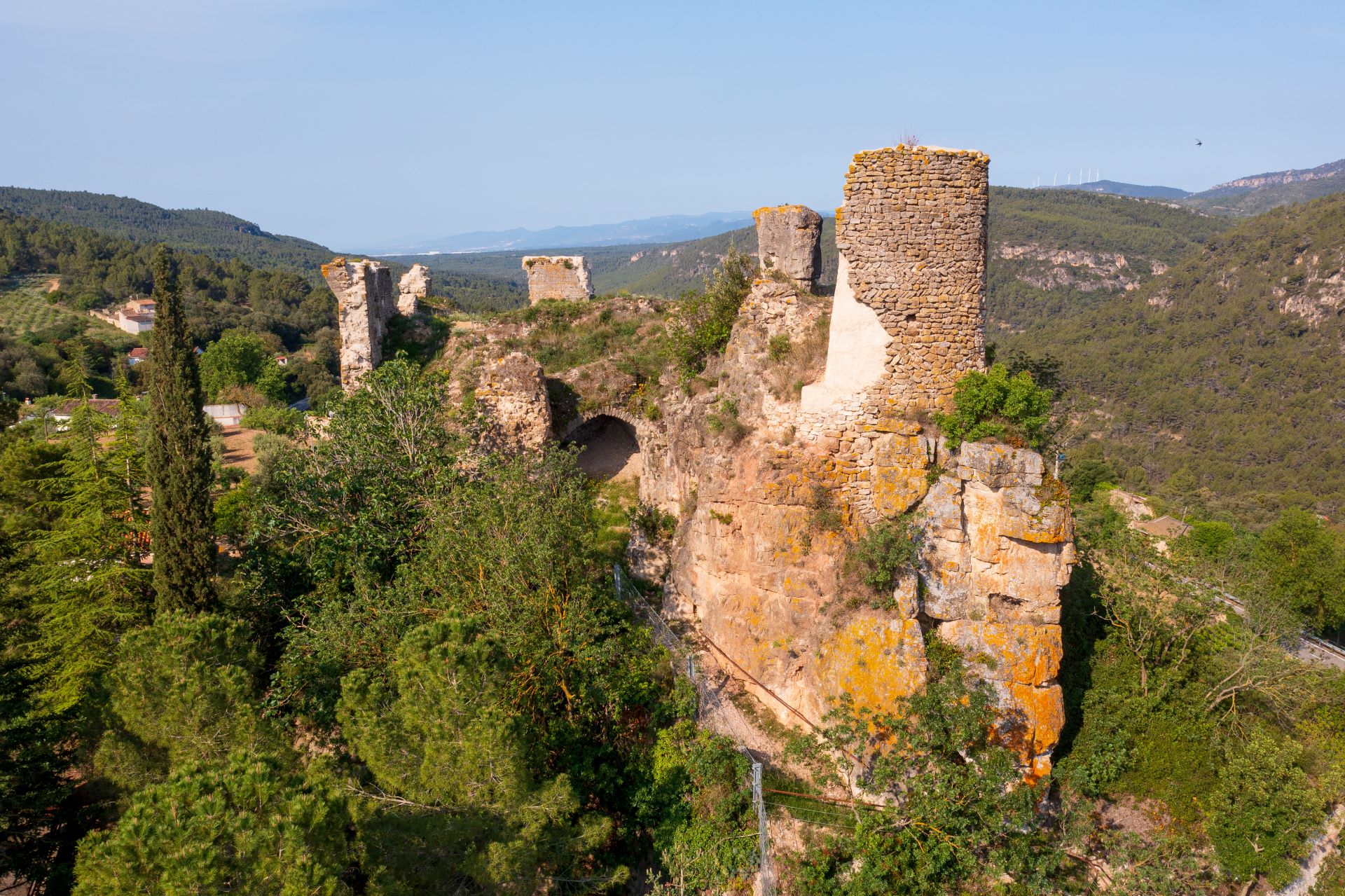 Querol Castle Itinerary