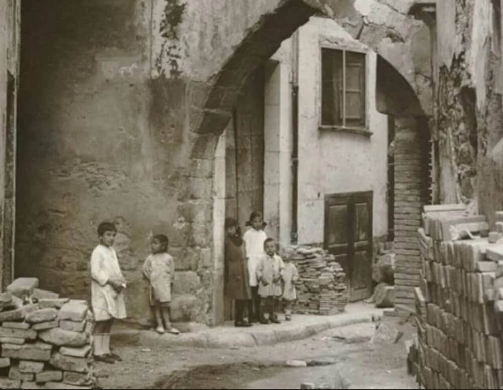 Route through the Jewish Quarter of Valls