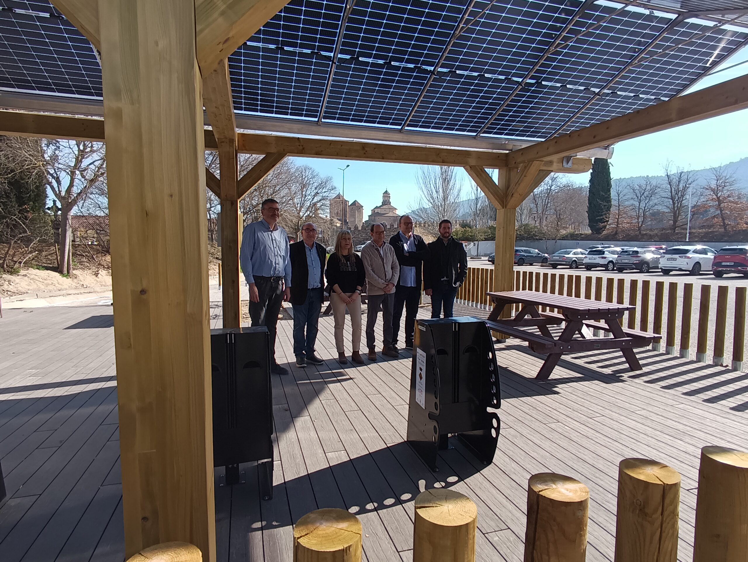 Actualment esteu veient La Ruta del Cister estrena àrees de descans apropiades per recórrer el territori en bicicleta elèctrica